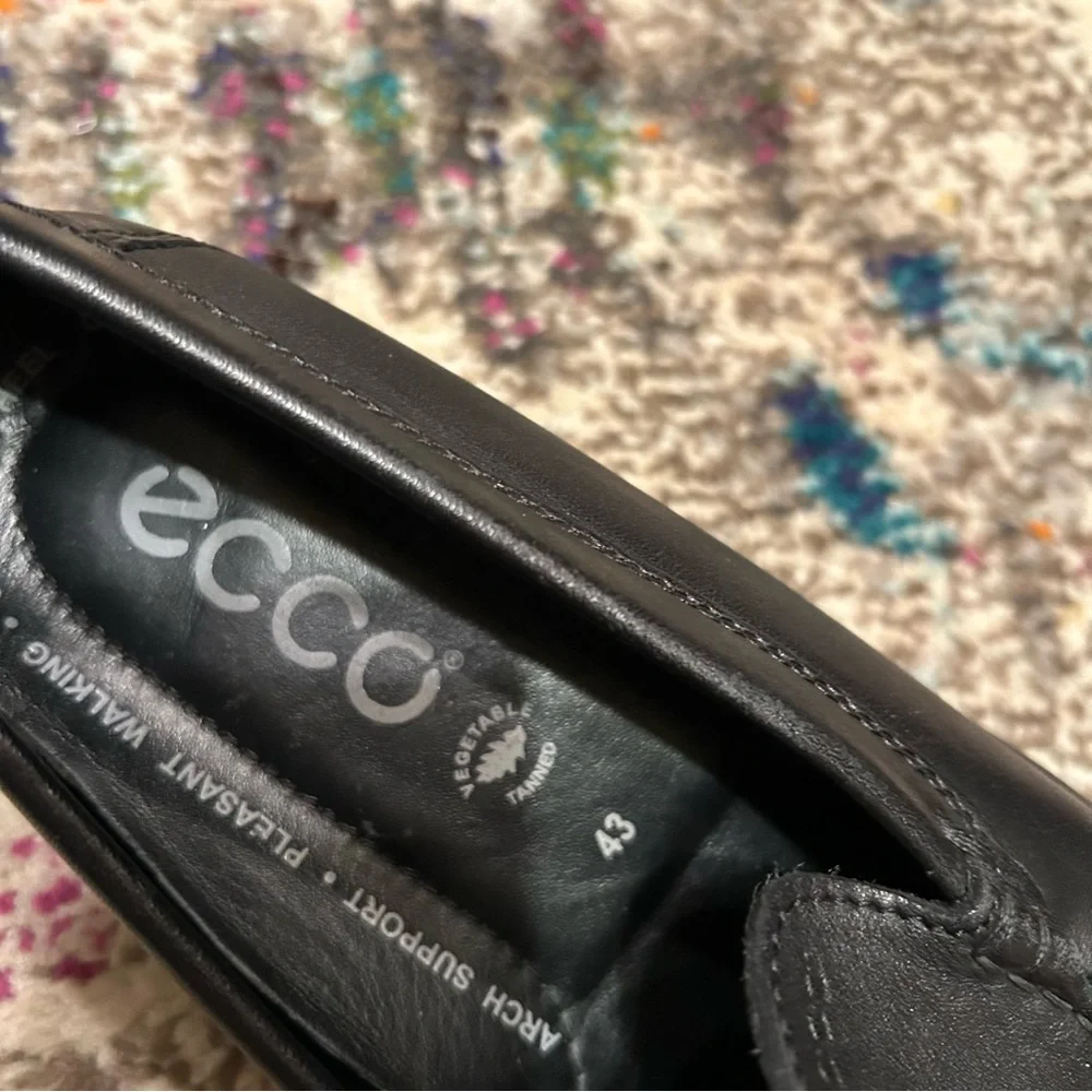 Ecco men’s casual driving loafers black size 12. Arch support & cushioned!